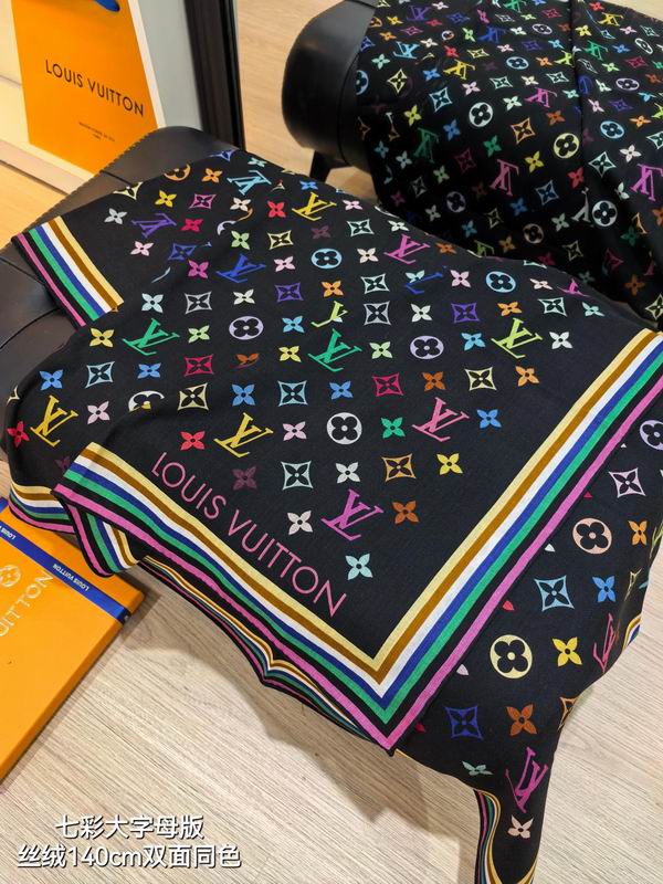 LV Scarf 140X140cm 70%羊绒 30%真丝 E05 (13)
