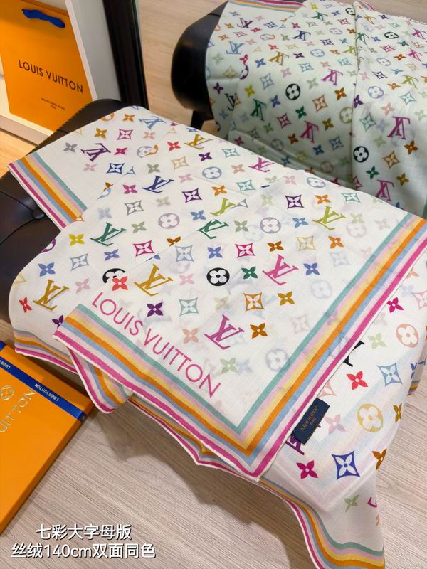 LV Scarf 140X140cm 70%羊绒 30%真丝 E05 (5)