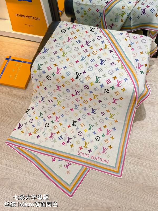 LV Scarf 140X140cm 70%羊绒 30%真丝 E05 (6)