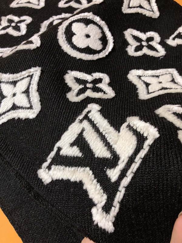 LV Scarf 34X220cm 90%绵羊毛 9%山羊绒1%桑蚕丝 E08 (21)