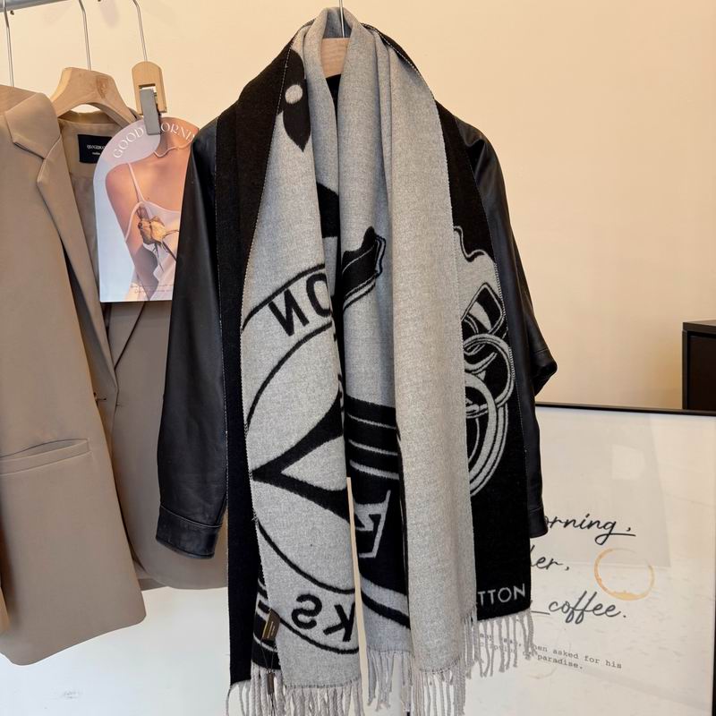 LV Scarf 65X180cm E17 (9)