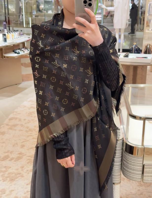 LV Scarf E45 (2)