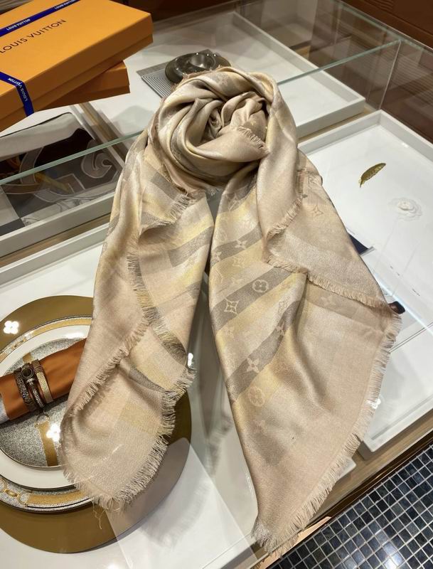 LV Scarf E45 (6)