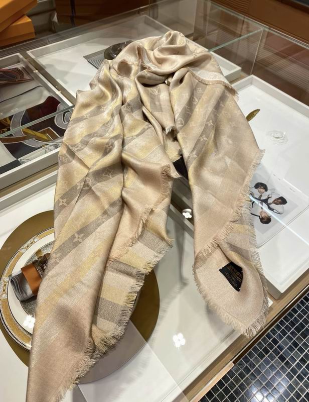 LV Scarf E45 (7)