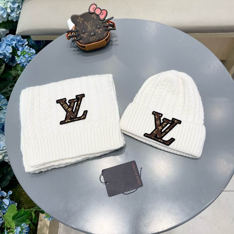 LV Scarf hat (241)