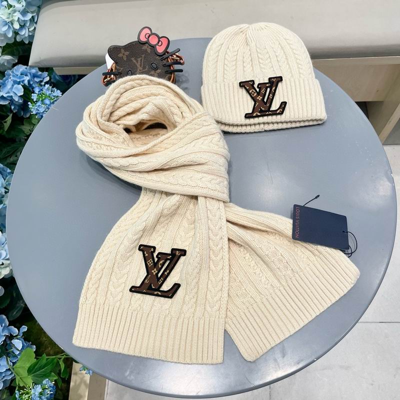 LV Scarf hat (254)