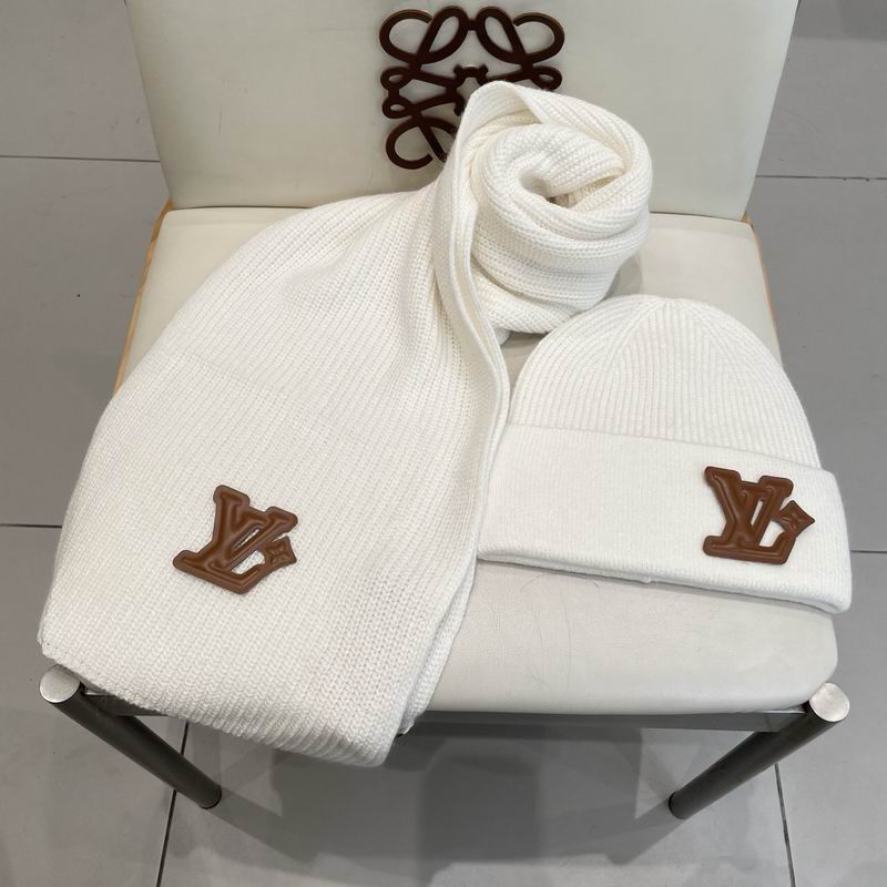 LV Scarf hat (360)