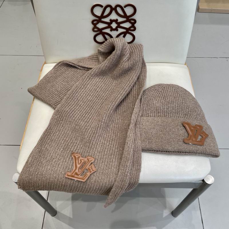 LV Scarf hat (370)