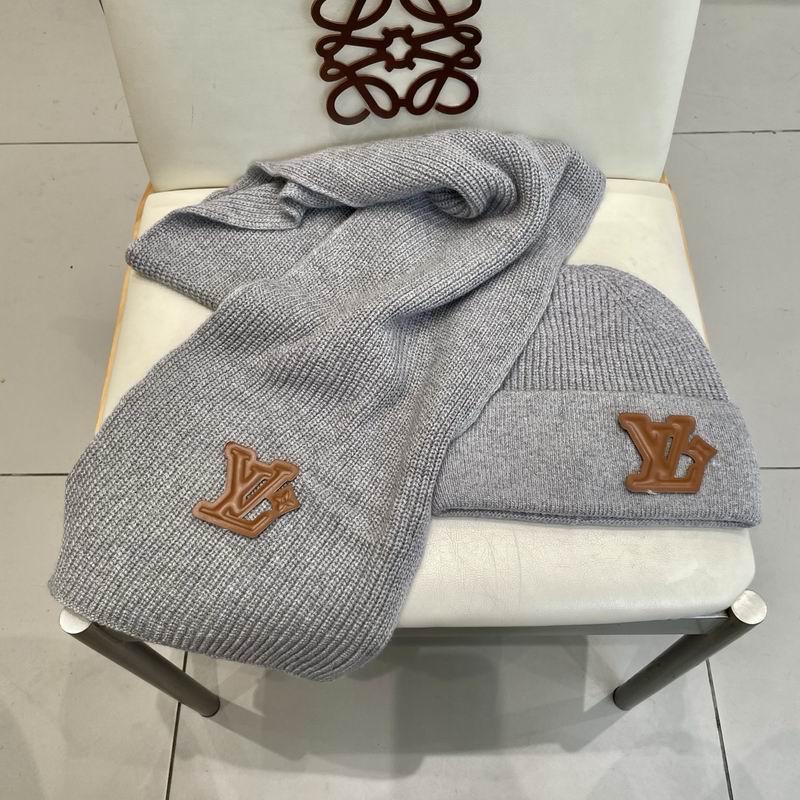 LV Scarf hat (379)