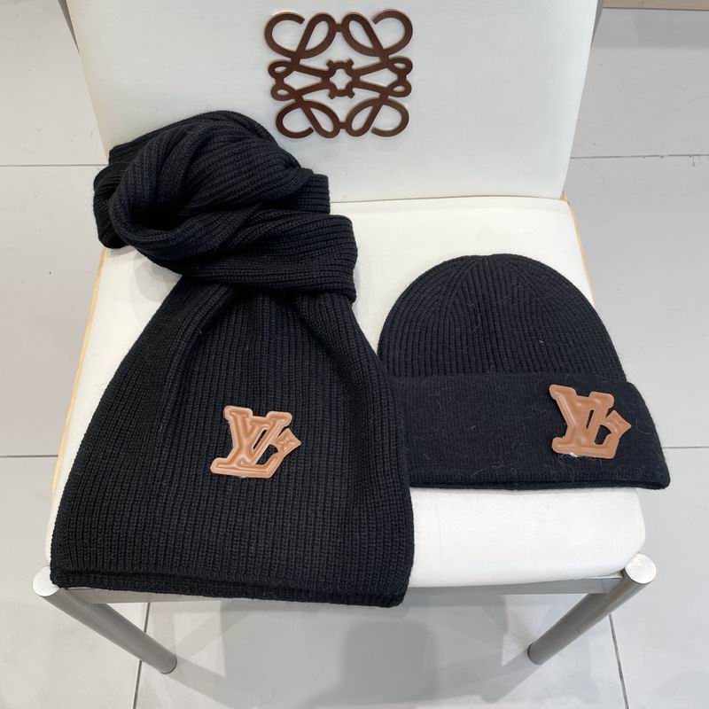 LV Scarf hat (384)