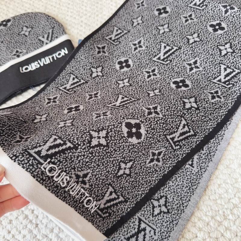 LV Scarf hat (494)