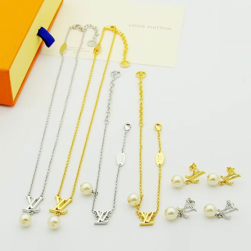 LV Suits 07yxq01 (9)