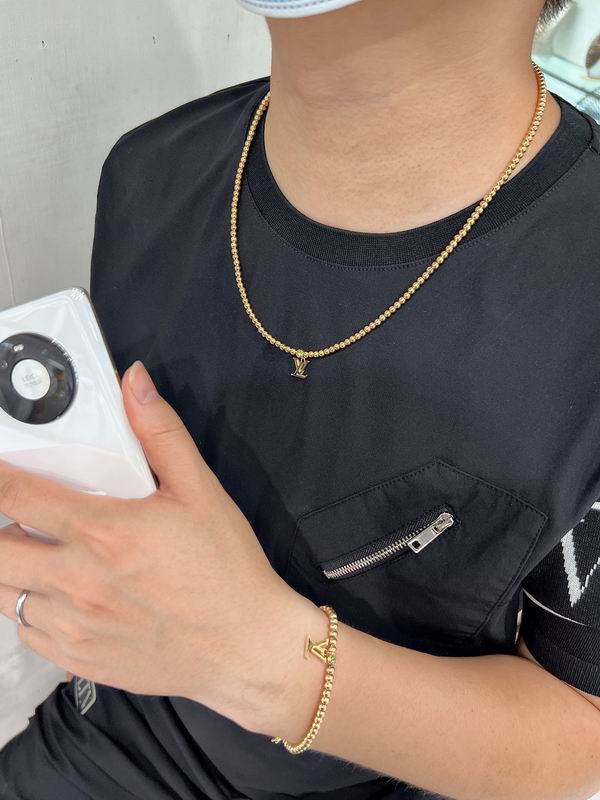 LV Suits 07yxq02 (3)