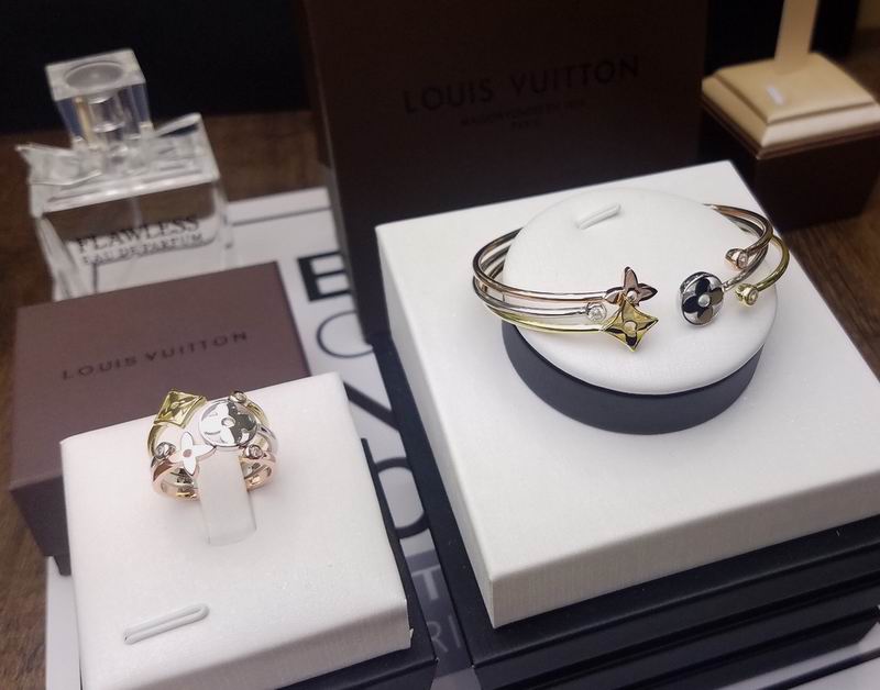 LV Suits 08yxq12 (3)