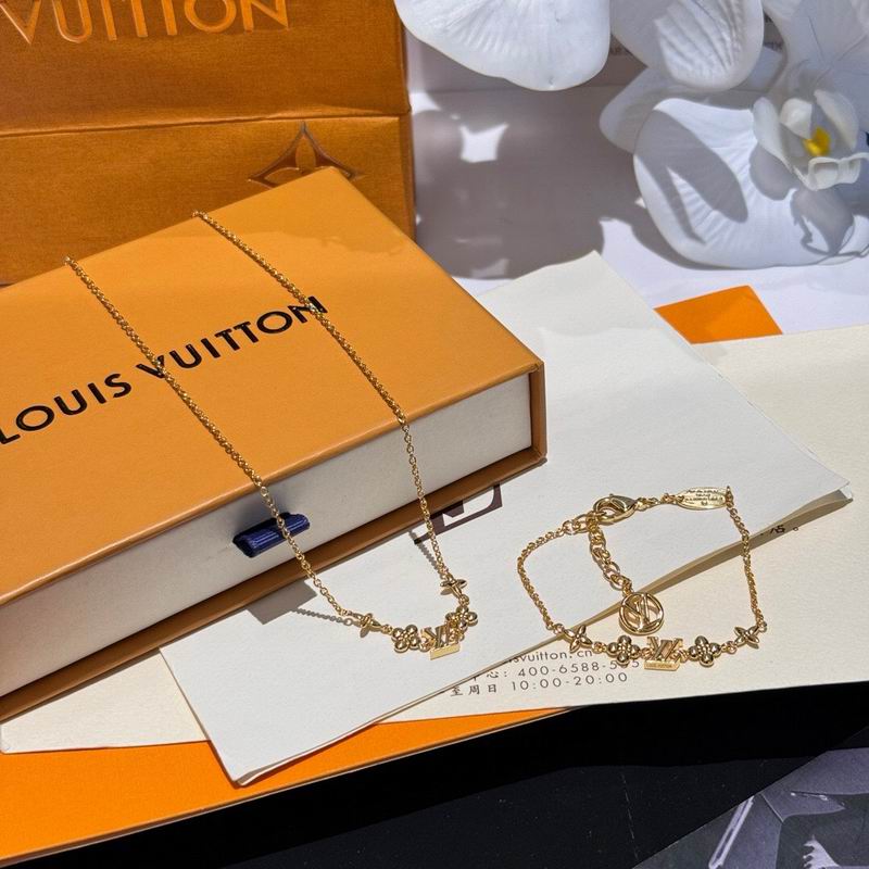 LV Suits 09yxq05 (1)