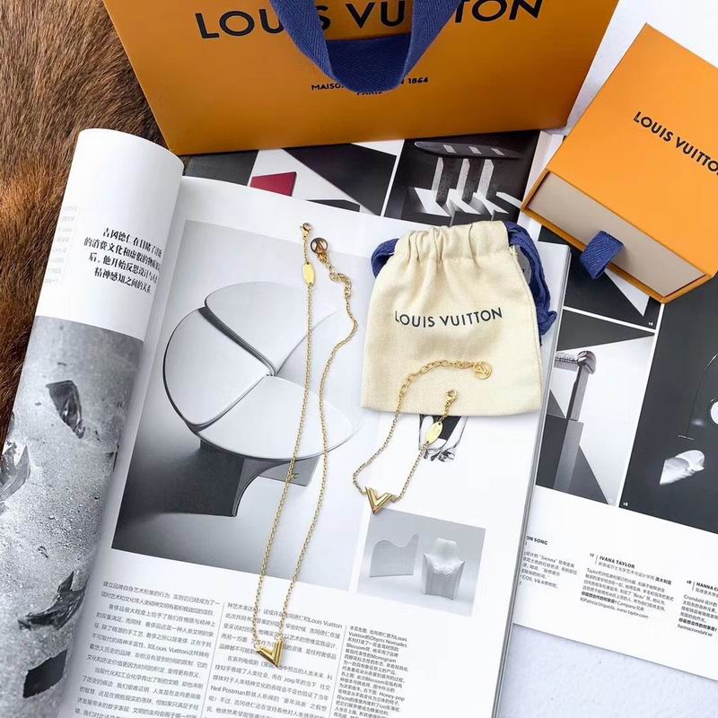 LV Suits 09yxq06 (1)