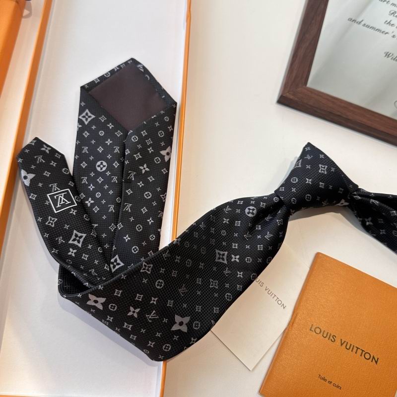 LV Tie hm (102)