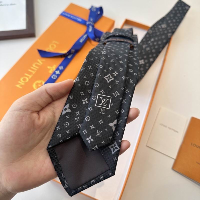 LV Tie hm (108)