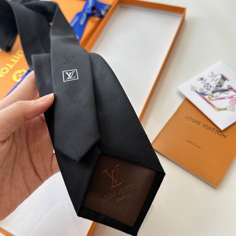 LV Tie hm (43)