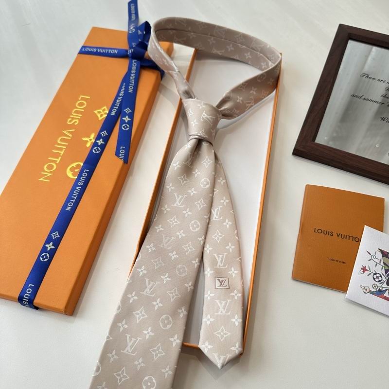 LV Tie hm (51)