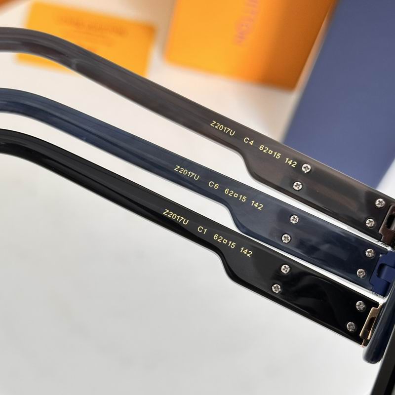 LV Z2017U 62 15-142 E08