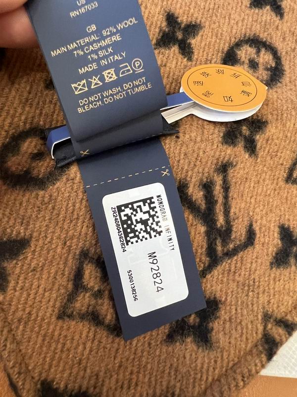 LV cloak 150X135cm 92%绵羊毛8%山羊绒 E37 (3)