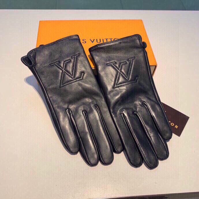 LV gloves M L 82 (2)