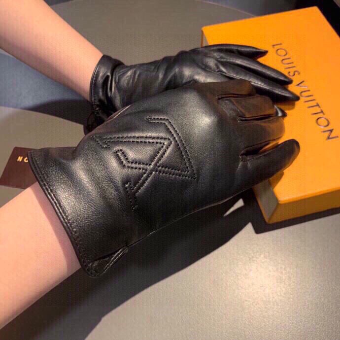 LV gloves M L 82 (8)
