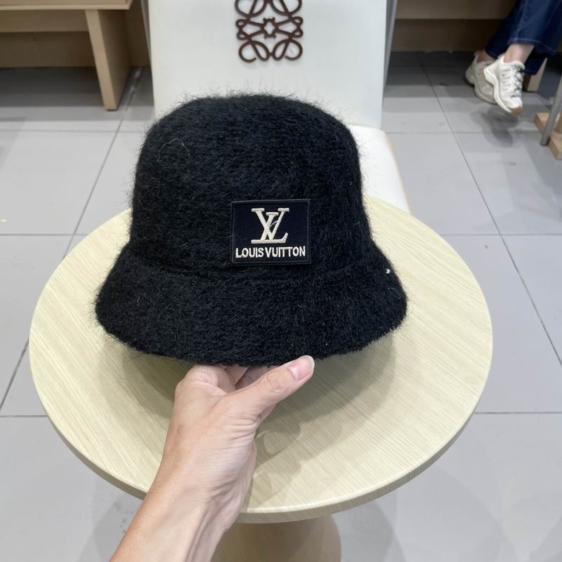 LV hat (1036)