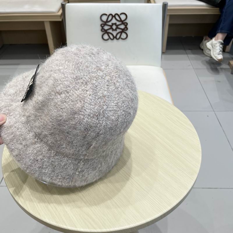 LV hat (1048)