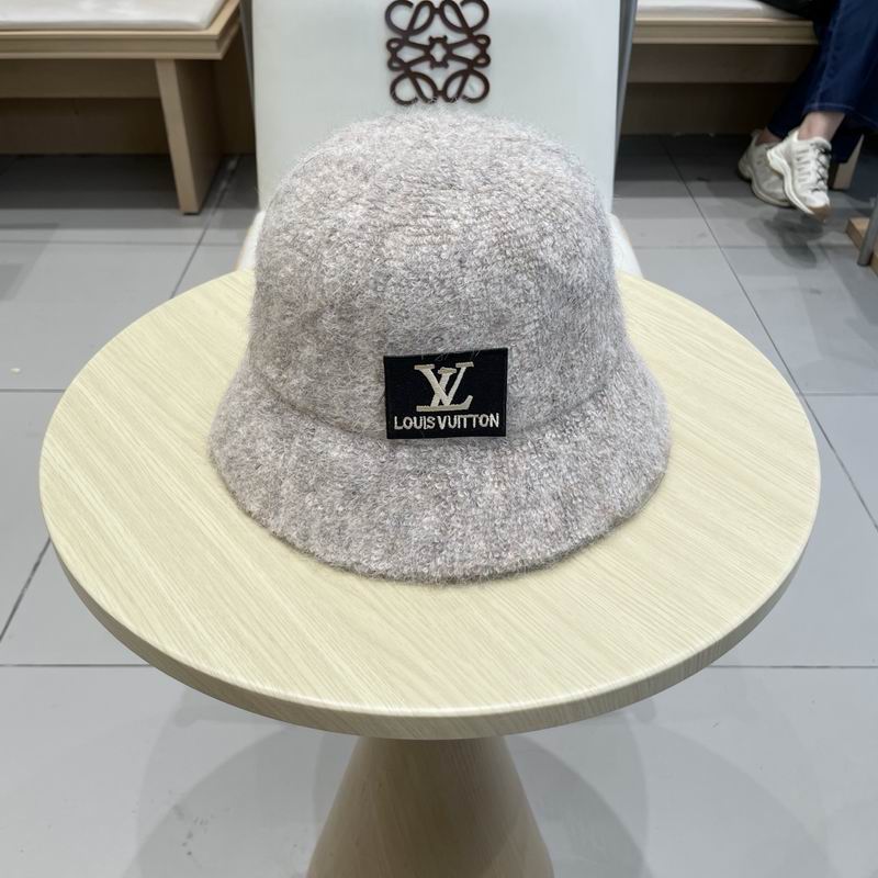 LV hat (1050)