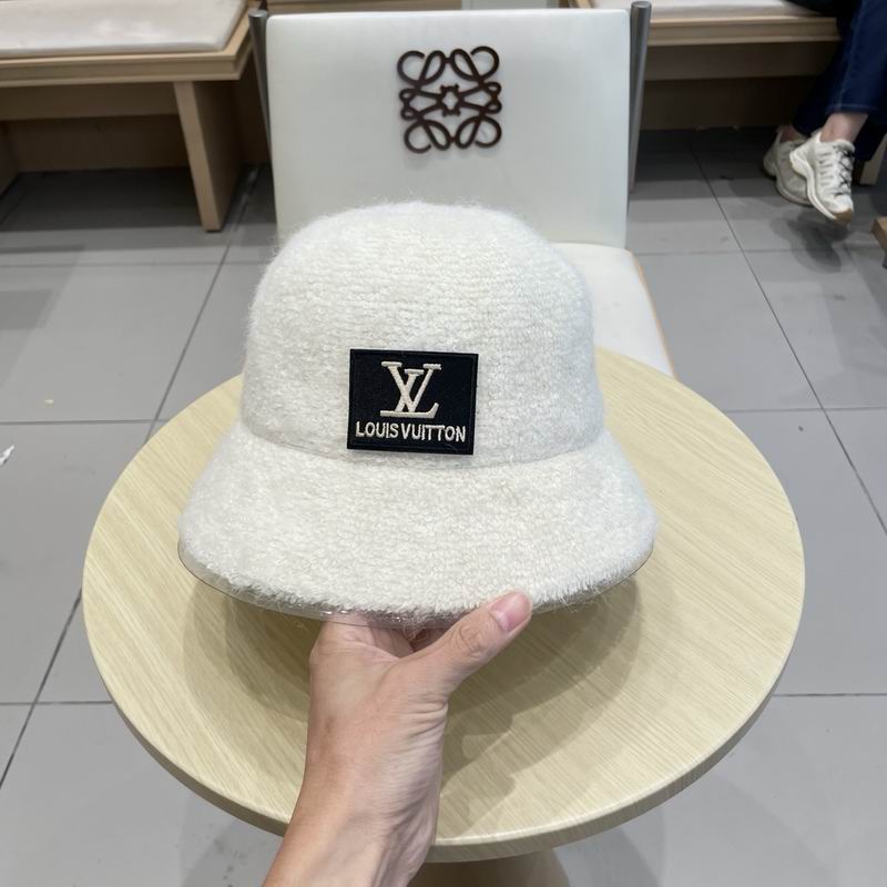 LV hat (1053)
