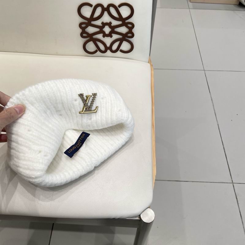 LV hat (1105)