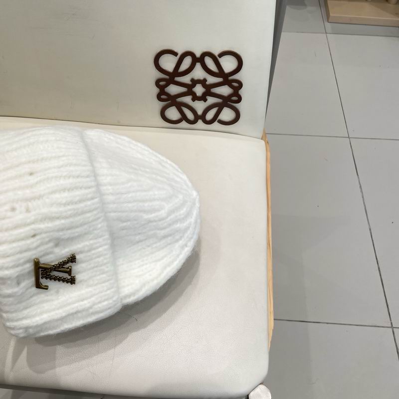 LV hat (1108)