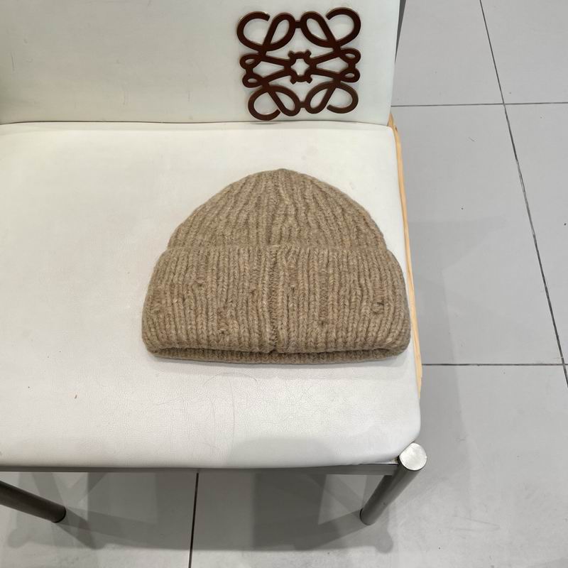 LV hat (1117)