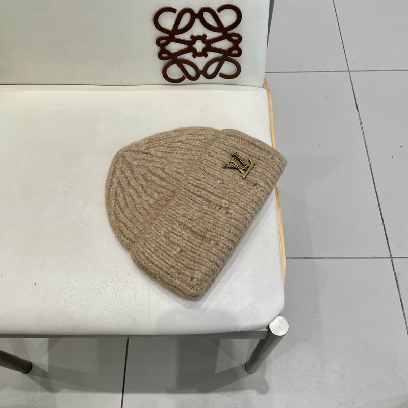 LV hat (1120)