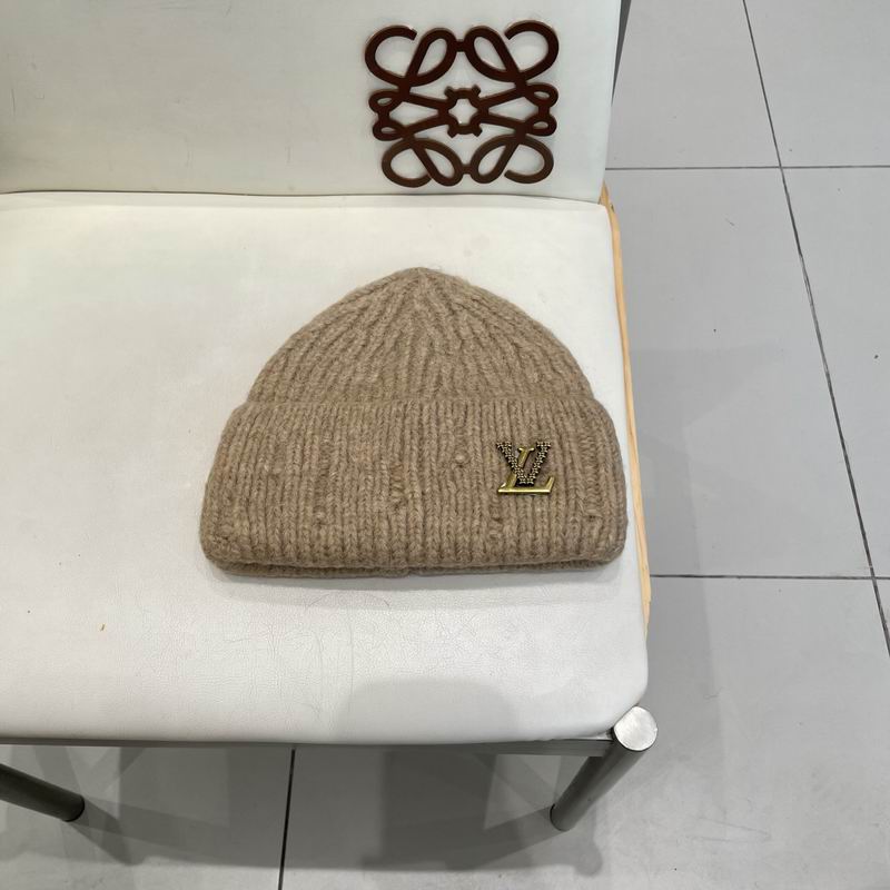 LV hat (1122)