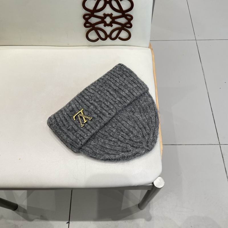 LV hat (1142)