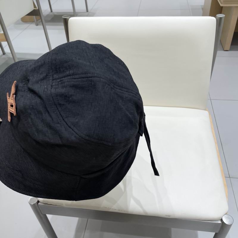 LV hat (1171)