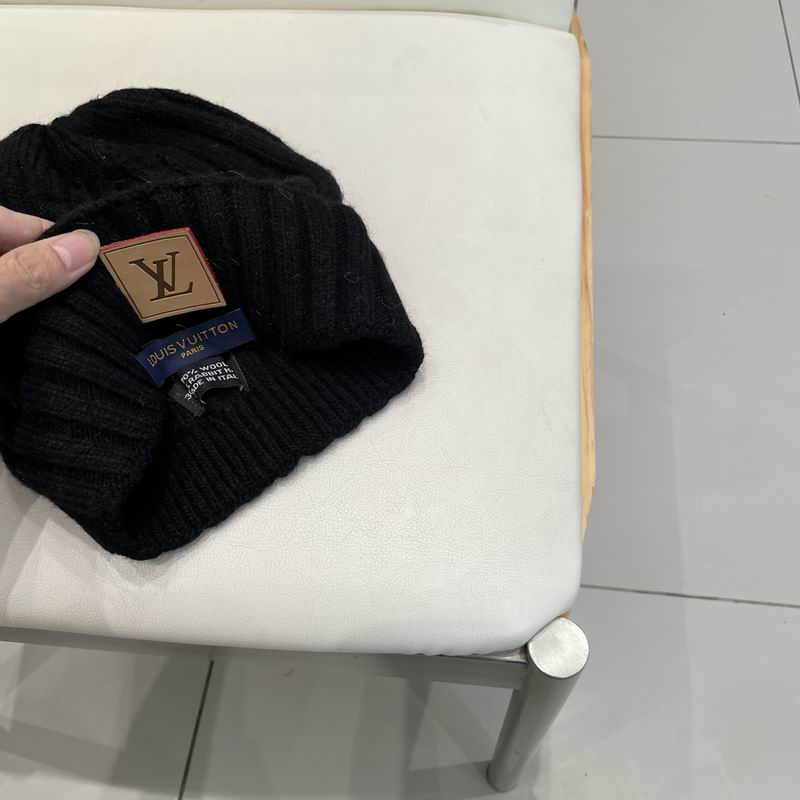 LV hat (1293)