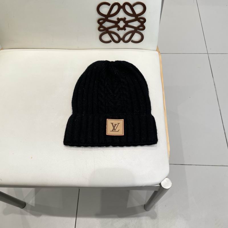 LV hat (1300)