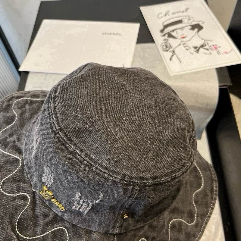 LV hat (1311)
