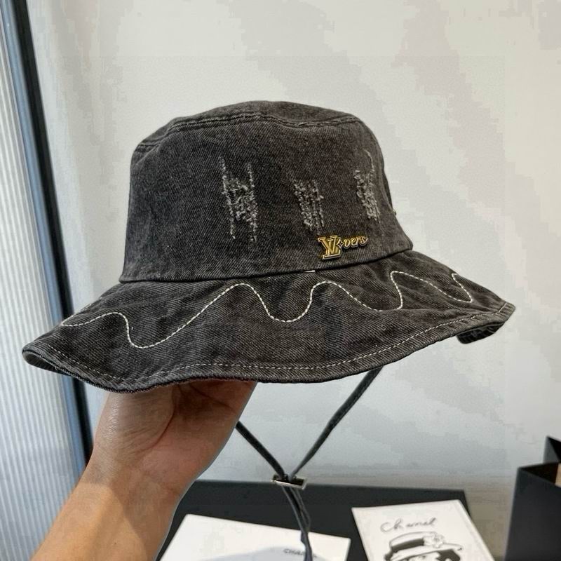 LV hat (1315)