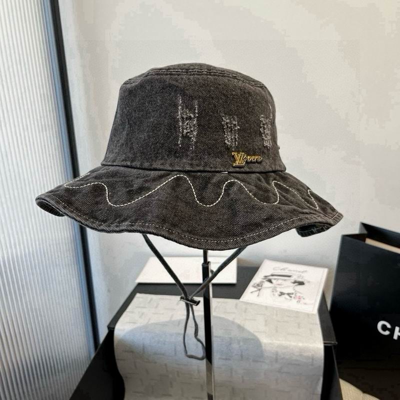 LV hat (1317)