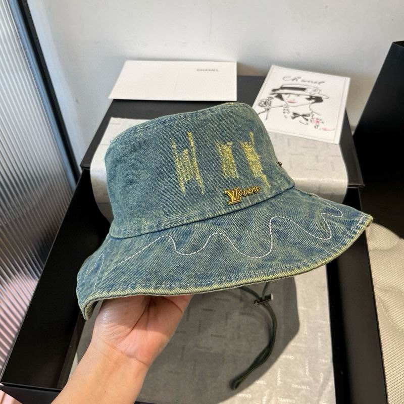 LV hat (1326)