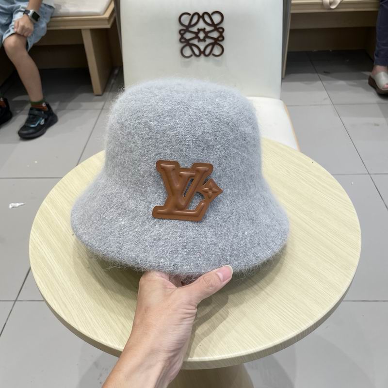 LV hat (1338)