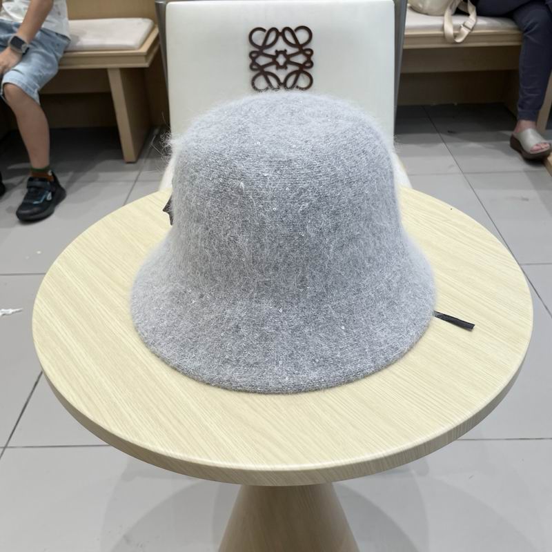 LV hat (1342)