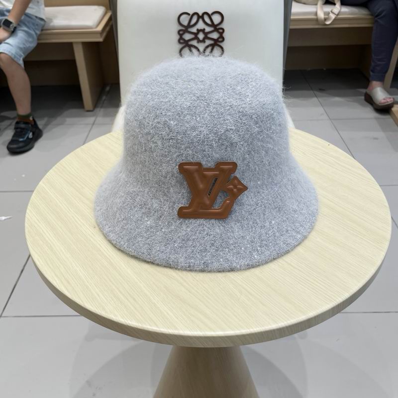 LV hat (1343)