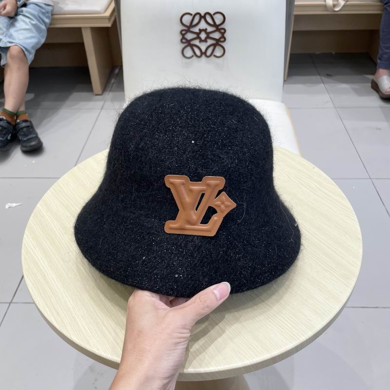 LV hat (1346)