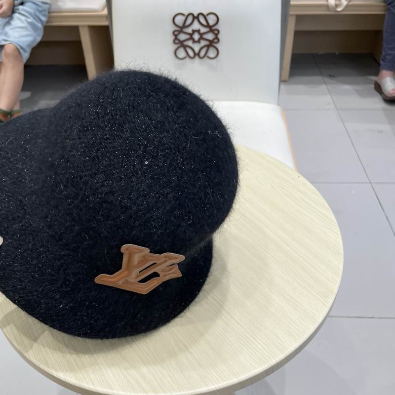 LV hat (1349)